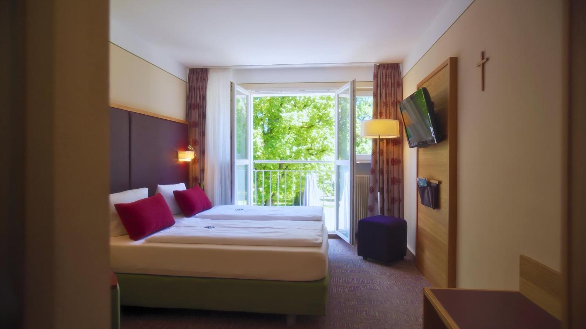 Hotel Raphael Im Allgaeu Кемптен Екстериор снимка